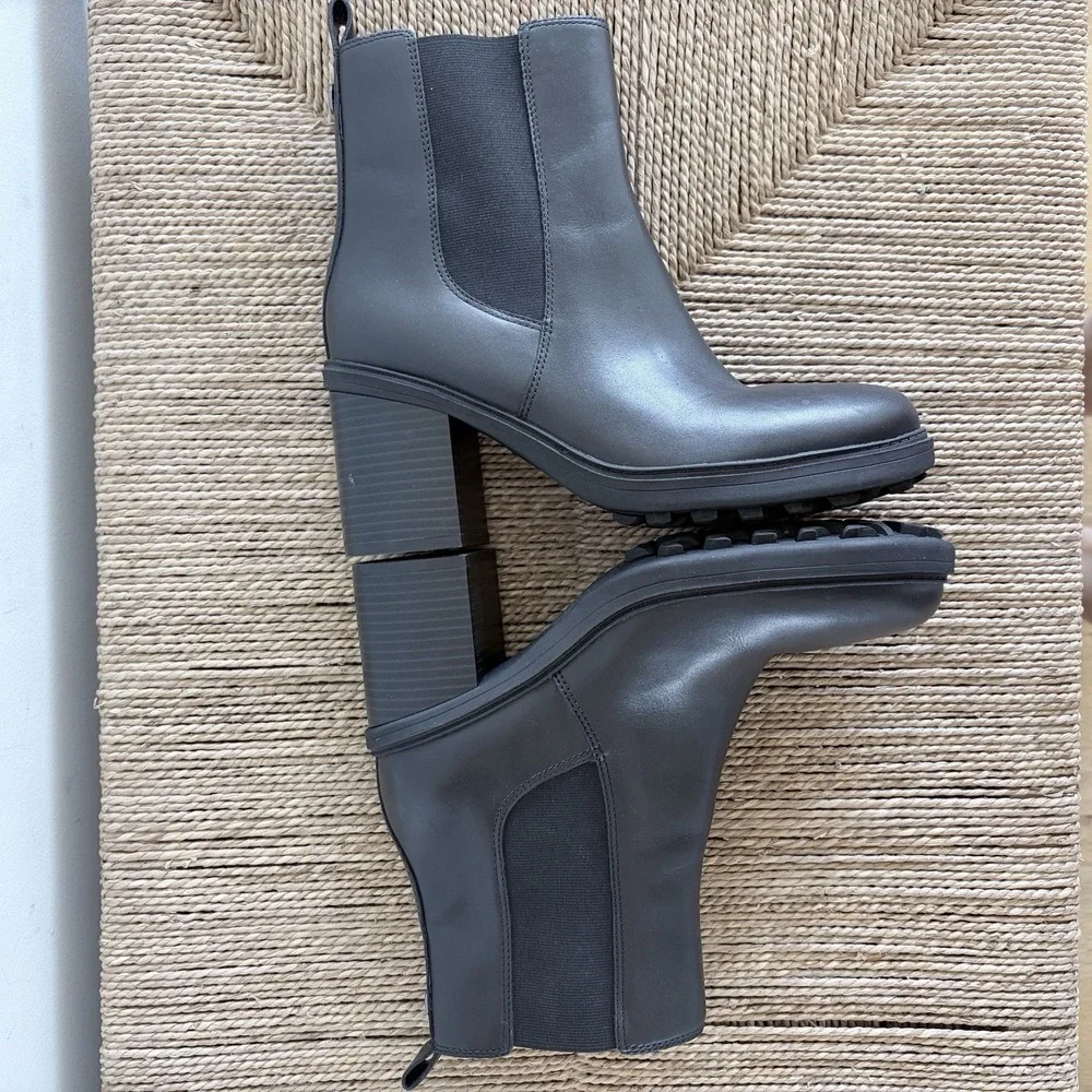 Vionic Women's Truckee Booties Ankle Boot Black Leather Sz 8.5 Capsule
